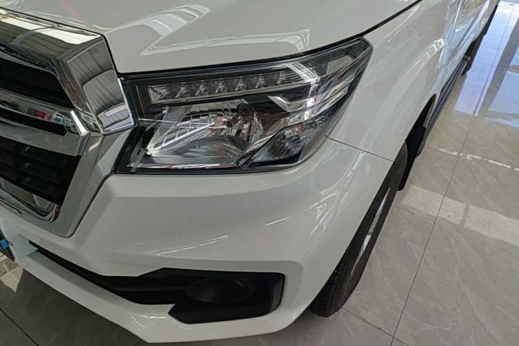 Used Dongfeng Ruichi 6 2023 2.4L Manual Two-Wheel Drive Gasoline Standard Version with Long Cargo Bed Left Front Headlight