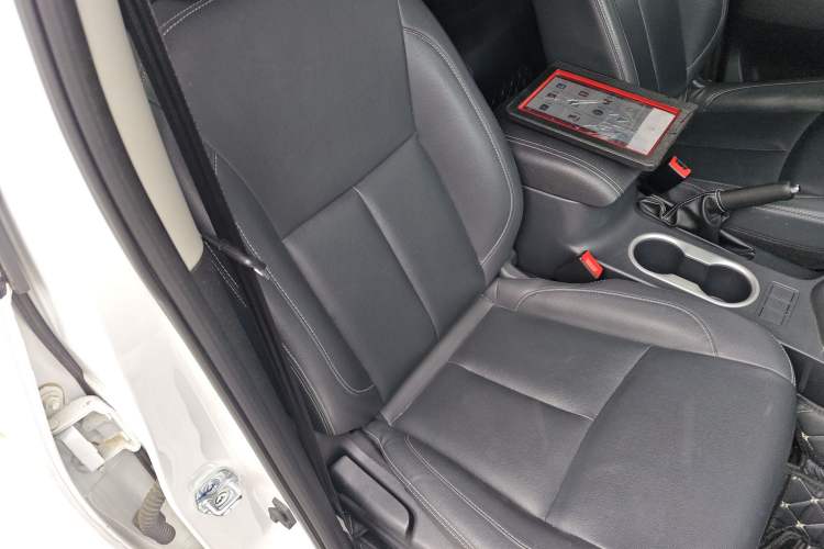 Used Dongfeng Ruichi 6 2023 Revised Version 2.4L Manual Two-Wheel Drive Gasoline Standard Edition Right Front Seat