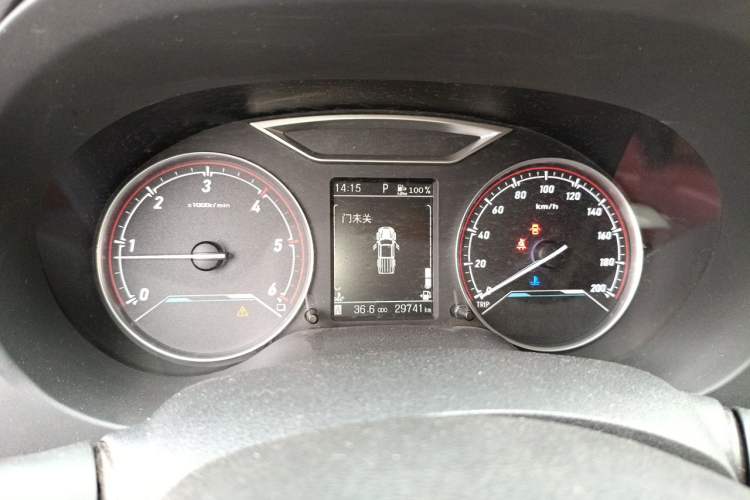 Used Dongfeng Ruichi 6 Pro 2024 2.3T Automatic 4x4 Diesel Luxury Edition with Long Cargo Bed Instrument Cluster