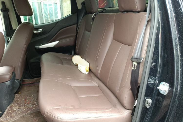 Used Dongfeng Ruichi 6 Pro 2024 2.3T Automatic 4x4 Diesel Luxury Edition with Long Cargo Bed Left Rear Seat