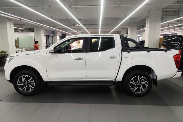 Used Dongfeng Ruichi 7 2025 Model, Two-Wheel-Drive Elite Edition Bucket Version Exterior 3