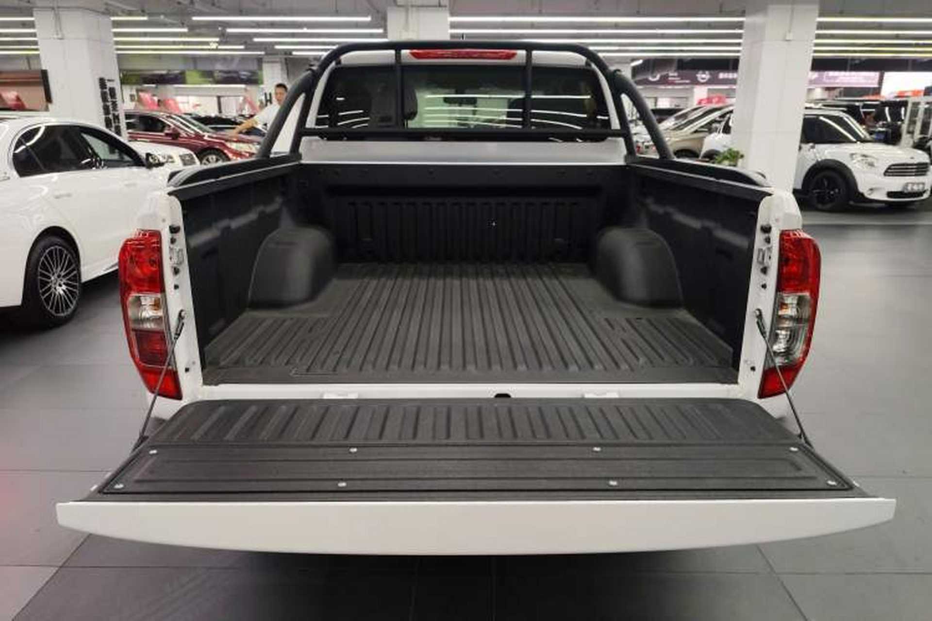 Used Dongfeng Ruichi 7 2025 Model, Two-Wheel-Drive Elite Edition Bucket Version Trunk