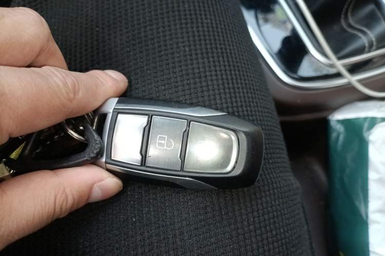Used Dongfeng Ruichi 7 2022 2.3T Manual 4x4 Diesel Flagship M9T Vehicle Key