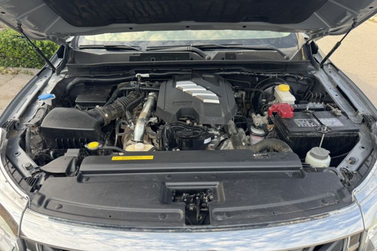 Used Dongfeng Ruichi 7 2022 2.3T Automatic All-Wheel-Drive Diesel Flagship M9T Engine Bay