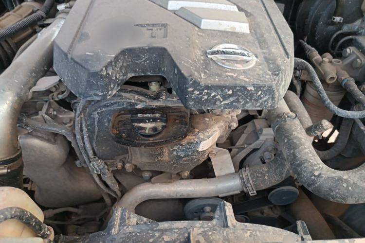 Used Dongfeng Ruichi 7 2022 2.3T Manual 4x4 Diesel Standard Version with Long Cargo Bed M9T Engine Bay