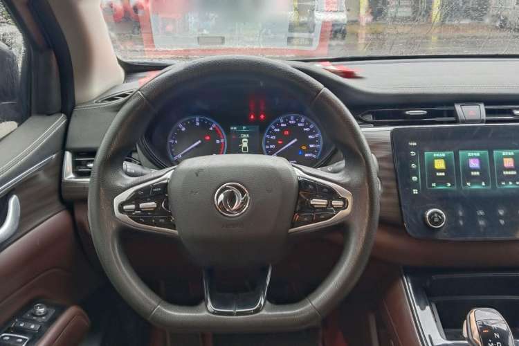 Used Dongfeng Ruichi 7 2022 2.3T Automatic All-Wheel Drive Diesel Standard Version with Long Cargo Bed and Flat-Floor M9T Interior 2