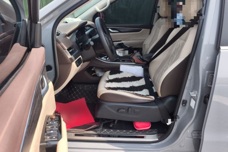 Used Dongfeng Ruichi 7 2022 2.3T Automatic 4x4 Diesel Flagship Long Cargo Bed M9T Left Front Seat