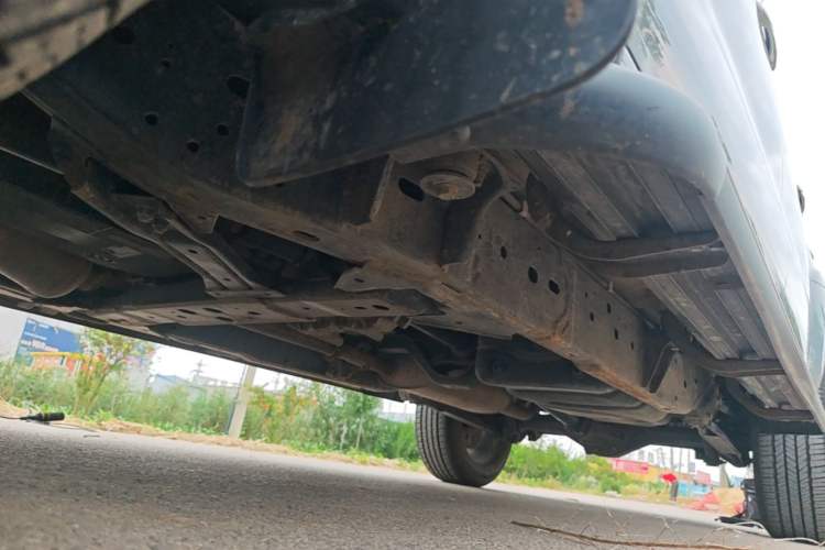 Used Dongfeng Ruichi 7 2022 2.3T Automatic All-Wheel-Drive Diesel Flagship M9T Left Side Sill