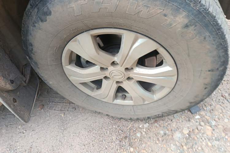 Used Dongfeng Ruichi 7 2022 2.3T Manual 4x4 Diesel Standard Version with Long Cargo Bed M9T Right Front Wheel Hub