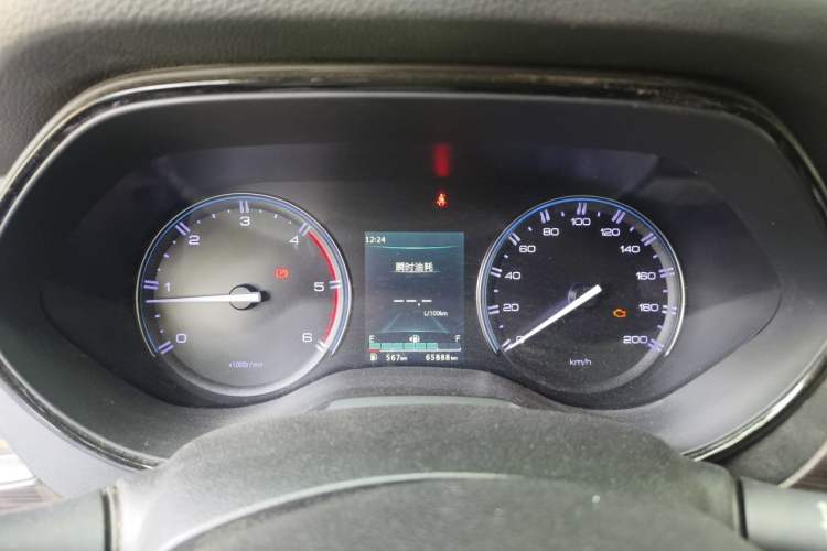 Used Dongfeng Ruichi 7 2022 2.3T Manual Two-Wheel Drive Diesel Standard Version with Long Cargo Bed and Flatbed M9T Instrument Cluster