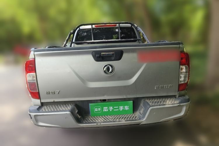 Used Dongfeng Ruichi 7 2022 2.3T Manual Two-Wheel Drive Diesel Standard Version with Long Cargo Bed and Flatbed M9T Rear