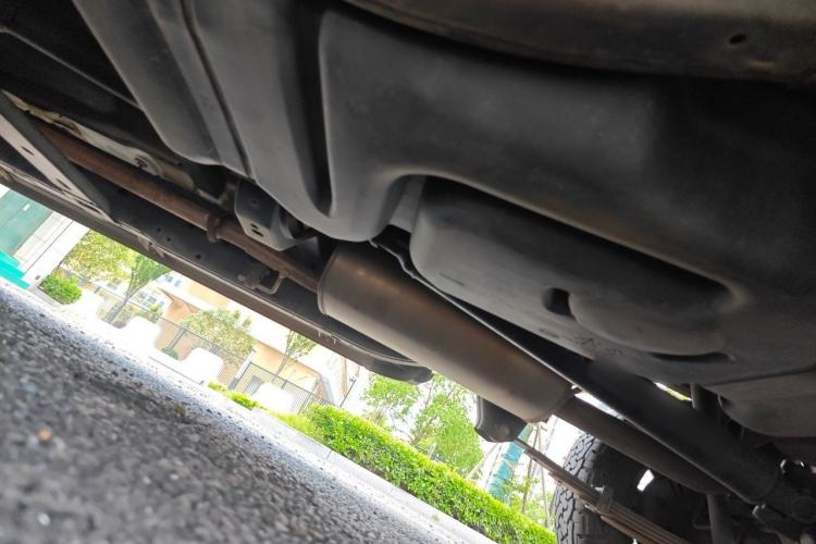 Used Dongfeng Ruichi 7 2022 2.3T Automatic All-Wheel Drive Diesel Standard Version with Long Cargo Bed and Flat-Floor M9T Chassis Rear Left