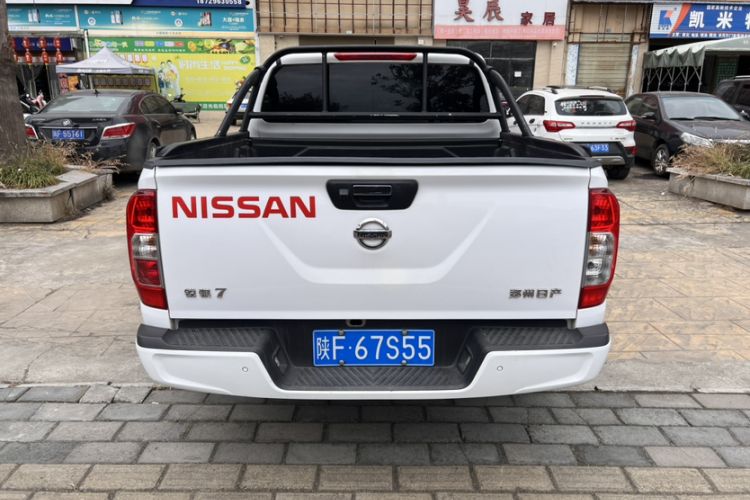 Used Dongfeng Ruichi 7 2022 2.3T Manual 4x4 Diesel Standard Edition Flatbed Cargo Box M9T Exterior 4