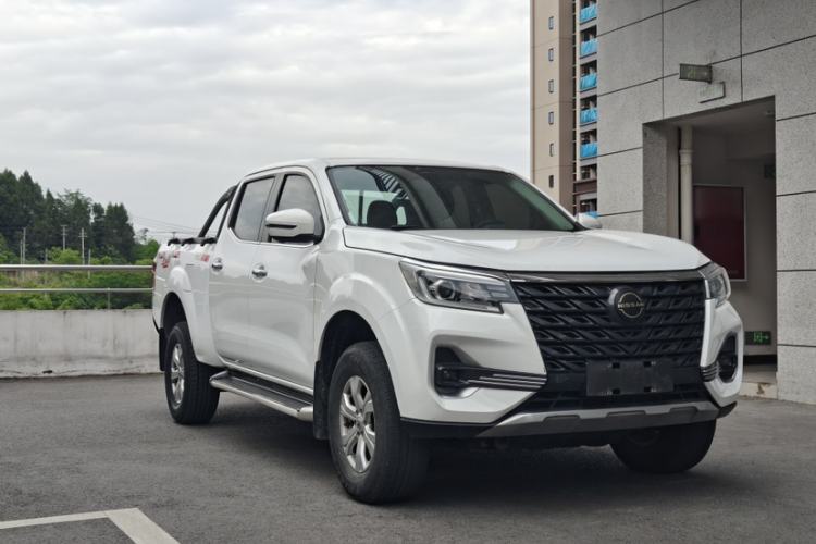 Used Dongfeng Ruichi 7 2022 2.3T Manual 4x4 Diesel Standard Version with Long Cargo Bed and Flatbed M9T Exterior 4