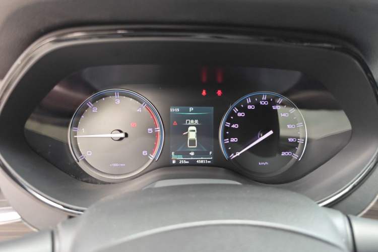 Used Dongfeng Ruichi 7 2022 2.3T Automatic All-Wheel Drive Diesel Standard Version with Long Cargo Bed and Flat-Floor M9T Instrument Cluster