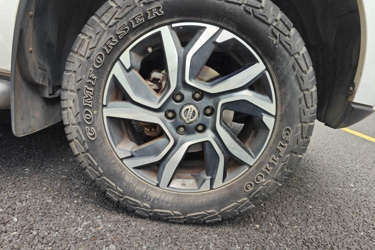 Used Dongfeng Ruichi 7 2022 2.3T Automatic All-Wheel Drive Diesel Standard Version with Long Cargo Bed and Flat-Floor M9T Right Front Wheel Hub