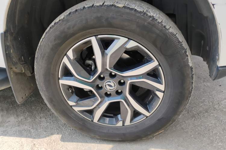 Used Dongfeng Ruichi 7 2022 2.3T Automatic All-Wheel-Drive Diesel Flagship Version with Five-Link Suspension M9T Right Front Wheel Hub