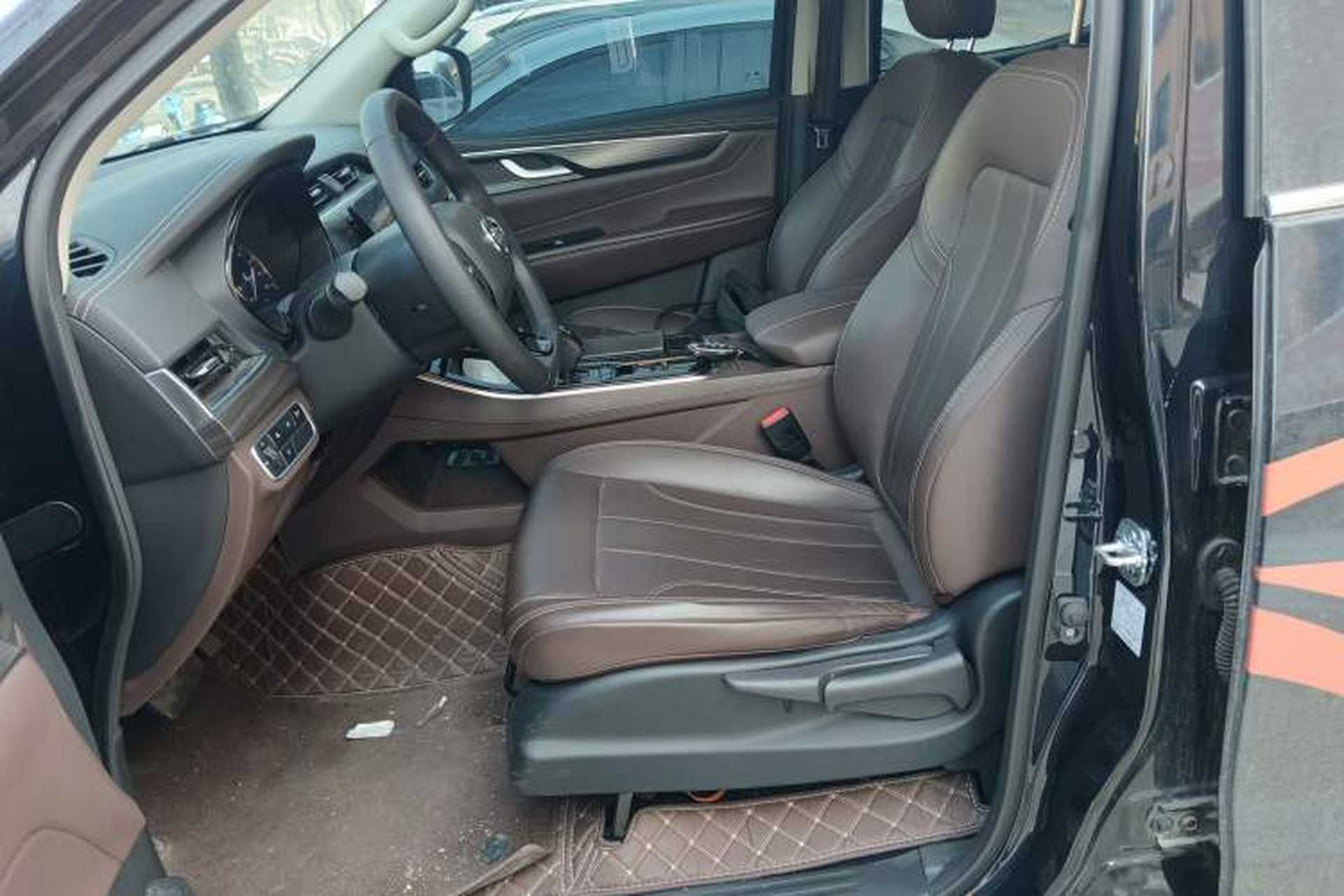 Used Dongfeng Ruichi 7 2023 2.3T Automatic Two-Wheel Drive Diesel Standard Version with Long Cargo Bed Left Front Seat