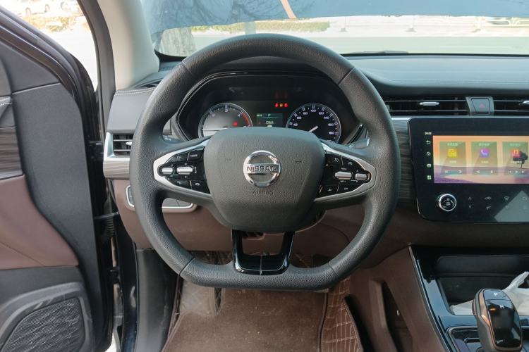 Used Dongfeng Ruichi 7 2023 2.3T Automatic Two-Wheel Drive Diesel Standard Version with Long Cargo Bed Steering Wheel