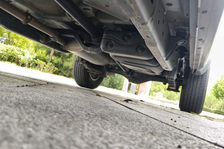 Used Dongfeng Ruichi 7 2023 2.0T Manual Two-Wheel Drive Gasoline Standard Version Chassis Front Left