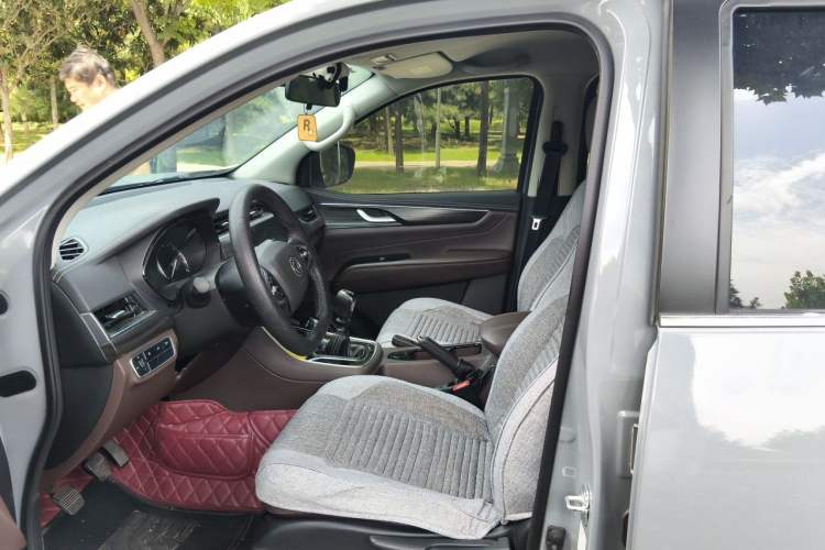 Used Dongfeng Ruichi 7 2023 2.0T Manual Two-Wheel Drive Gasoline Standard Version Left Front Seat