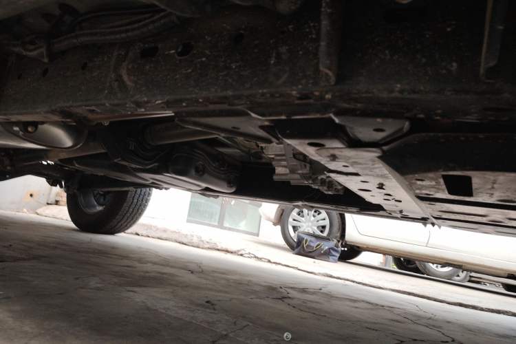 Used Dongfeng Ruichi 7 2023 Huxiao 2.3T Automatic 4x4 Diesel Flagship Model M9T Chassis Front Right