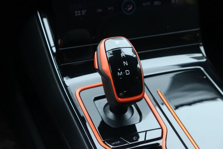 Used Dongfeng Ruichi 7 2023 Huxiao 2.3T Automatic 4x4 Diesel Flagship Model M9T Gear Lever