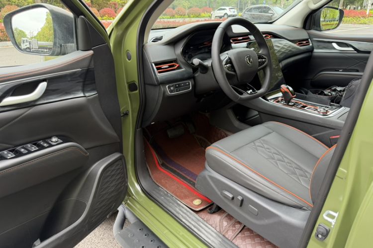 Used Dongfeng Ruichi 7 2023 Huxiao 2.3T Automatic 4x4 Diesel Flagship Model M9T Interior 1