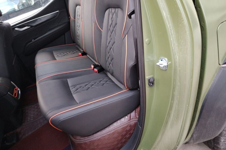 Used Dongfeng Ruichi 7 2023 Huxiao 2.3T Automatic 4x4 Diesel Flagship Model M9T Left Rear Seat