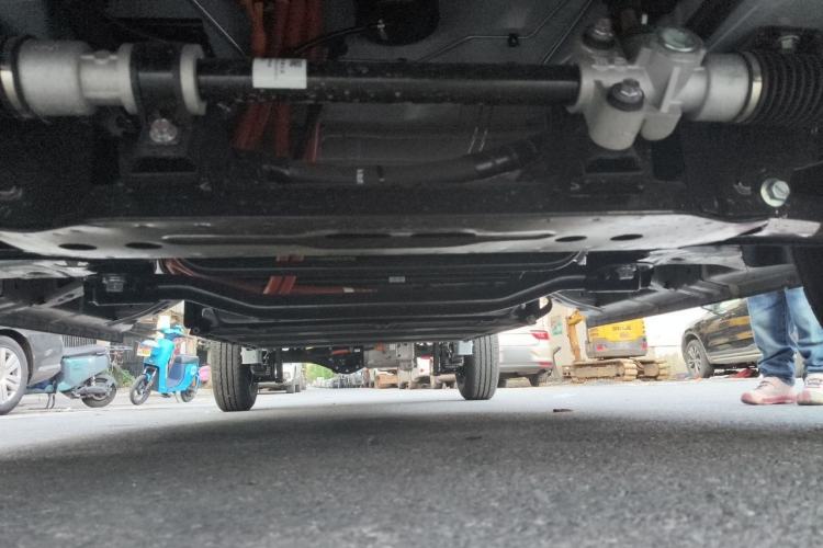 Used Dongfeng Ruilida V8E  Chassis Front