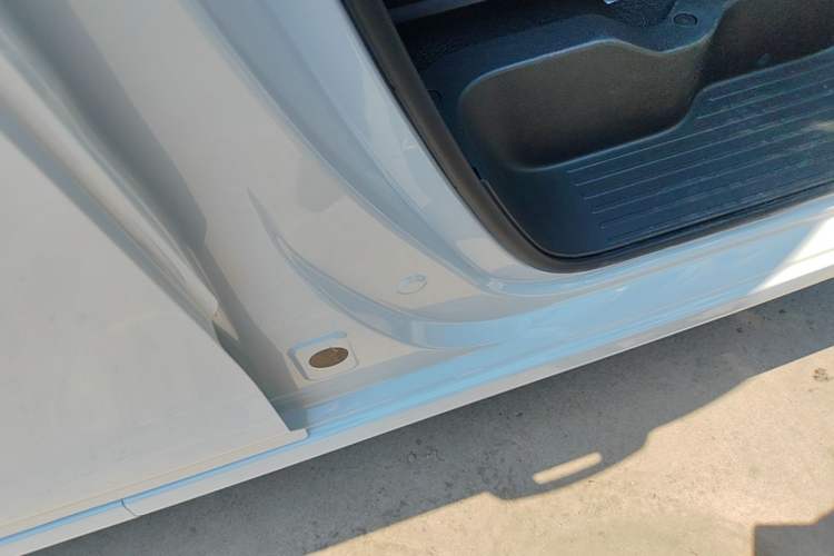 Used Dongfeng Ruilida V8E 2025 Model Bright Window Edition Fudi 50.48 kWh Left Side Sill