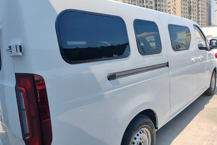 Used Dongfeng Ruilida V8E 2025 Model Bright Window Edition Fudi 50.48 kWh Rear Right 45 Deg