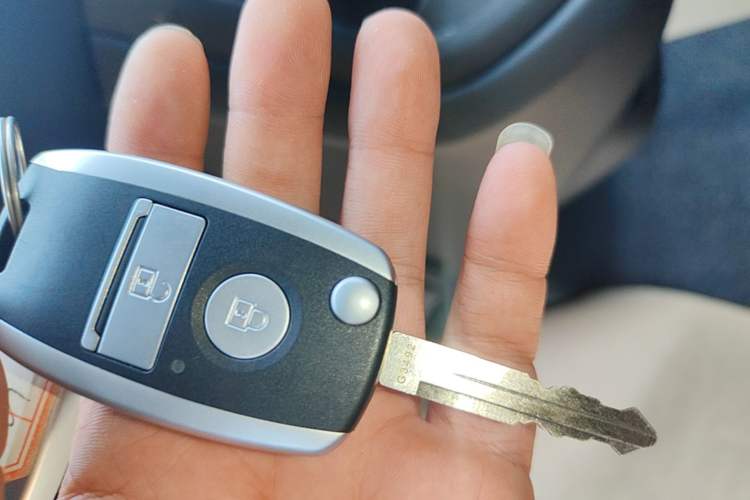 Used Dongfeng Ruilida V8E 2025 Model Bright Window Edition Fudi 50.48 kWh Vehicle Key