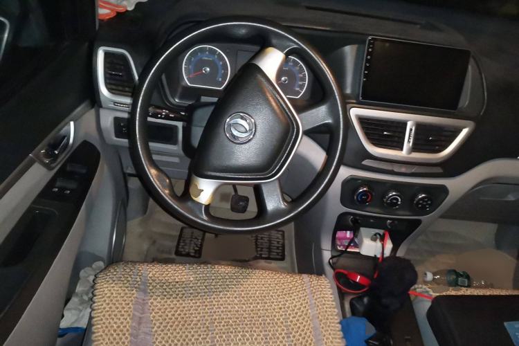 Used Dongfeng Shuaike 2016 1.5L Manual Comfort Model Steering Wheel