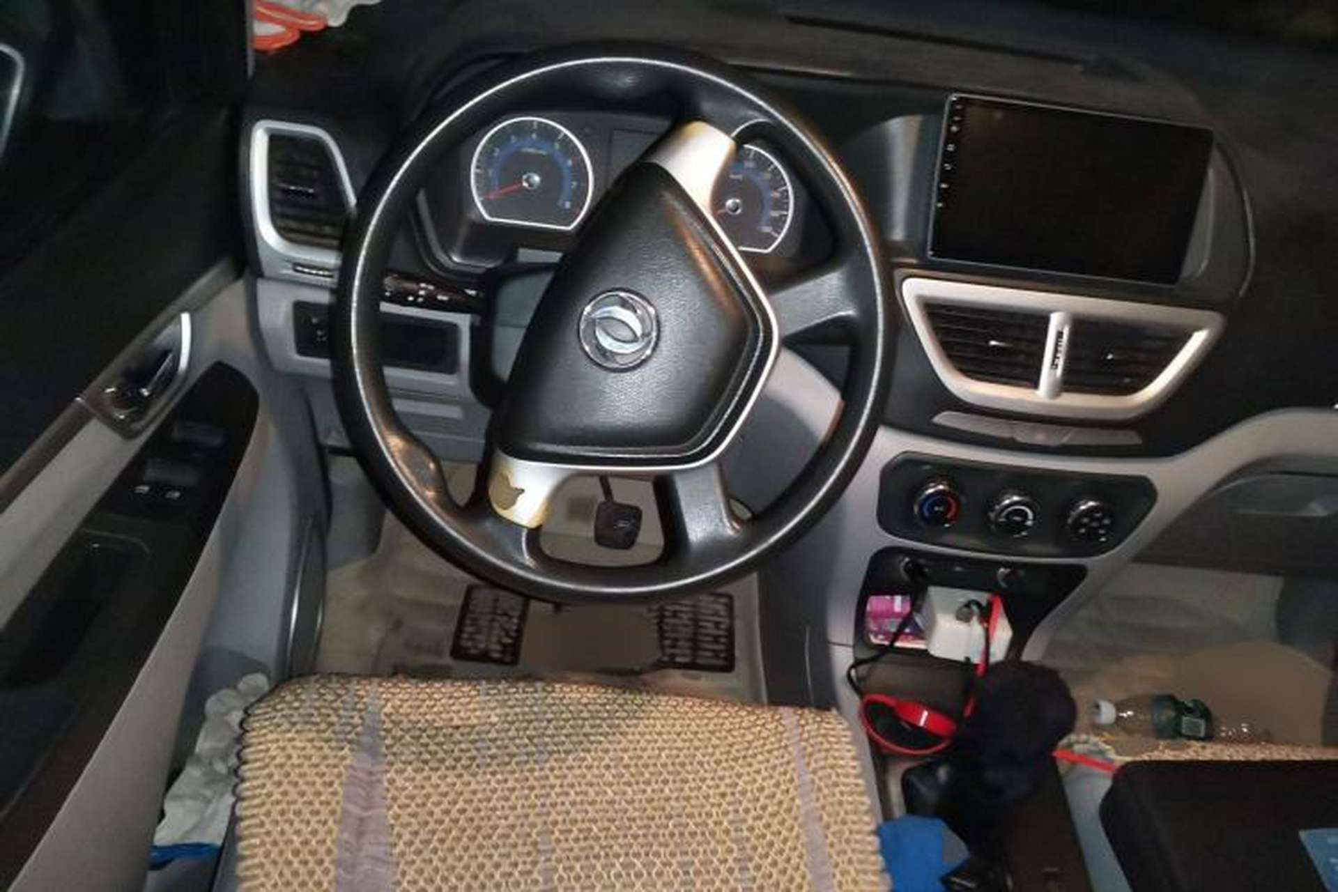 Used Dongfeng Shuaike 2016 1.5L Manual Comfort Model Steering Wheel