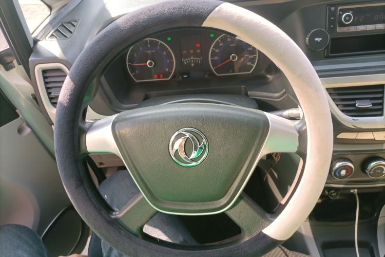 Used Dongfeng Shuaike 2016 1.5L Manual Standard Edition Steering Wheel