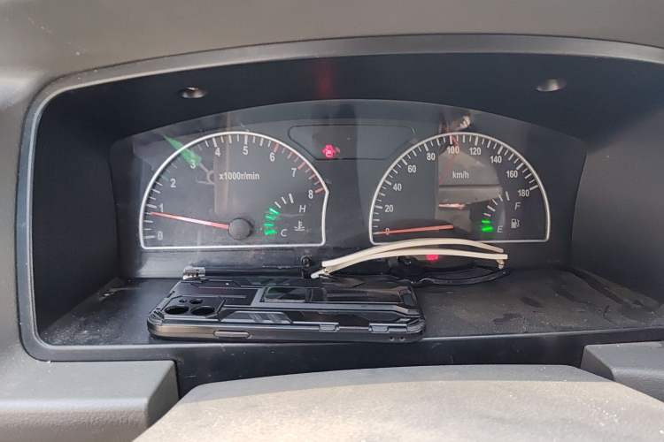 Used Dongfeng Shuaike 2010 1.6L Manual Comfort Edition Instrument Cluster