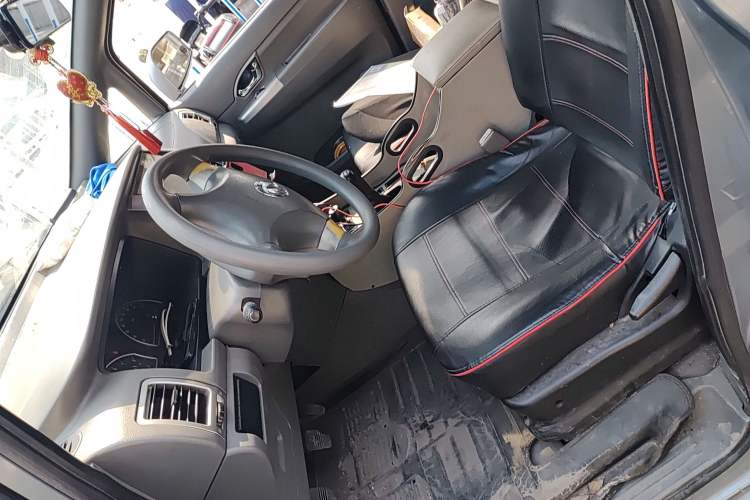 Used Dongfeng Shuaike 2010 1.6L Manual Comfort Edition Left Front Seat