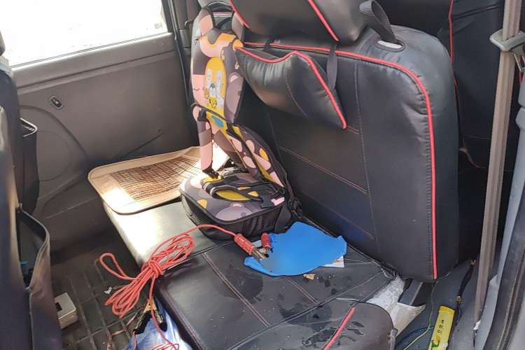 Used Dongfeng Shuaike 2010 1.6L Manual Comfort Edition Left Rear Seat