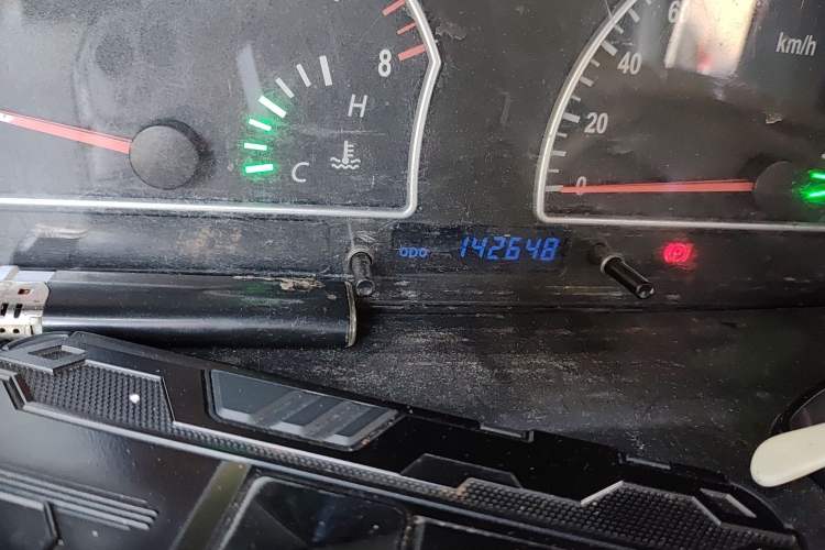 Used Dongfeng Shuaike 2010 1.6L Manual Comfort Edition Odometer Close Up