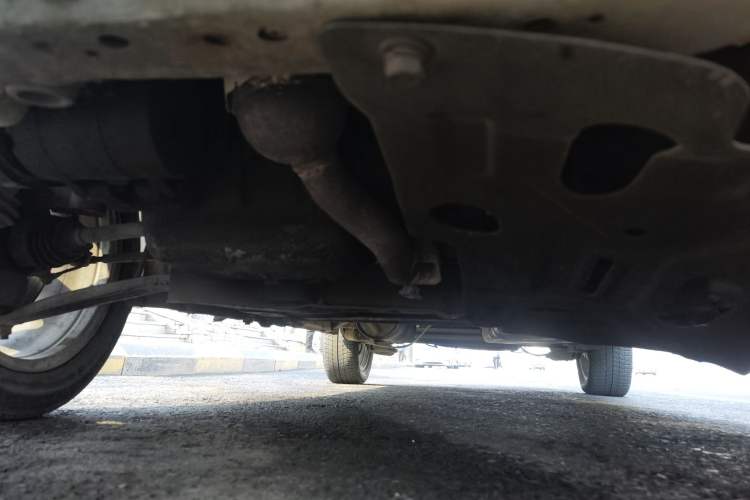 Used Dongfeng Shuaike 2010 1.6L Manual Utility Version Chassis Front