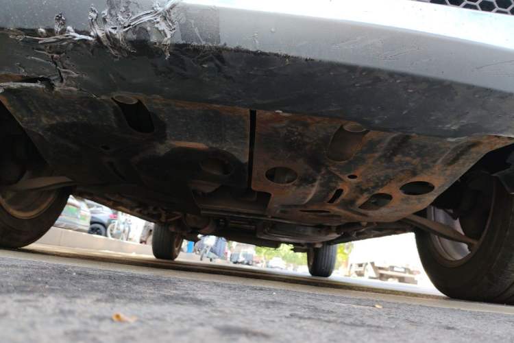Used Dongfeng Shuaike 2010 1.6L Manual Utility Version Chassis Front