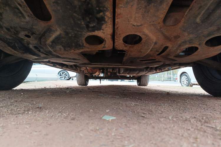 Used Dongfeng Shuaike 2010 1.6L Manual Utility Version Chassis Front