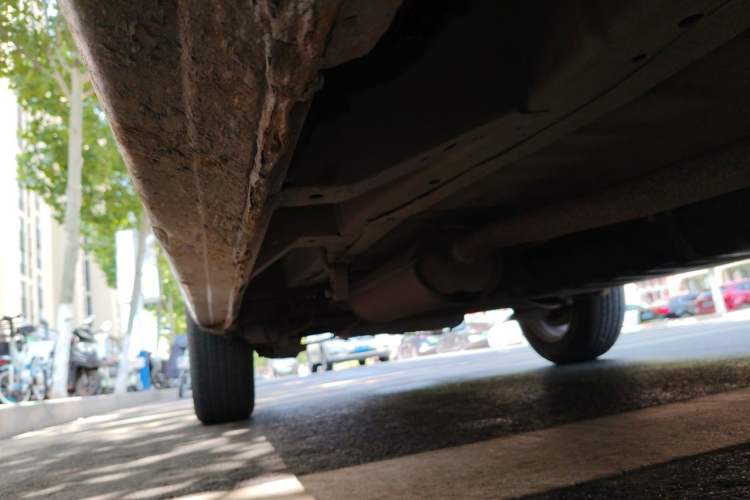 Used Dongfeng Shuaike 2010 1.6L Manual Utility Version Chassis Front Right