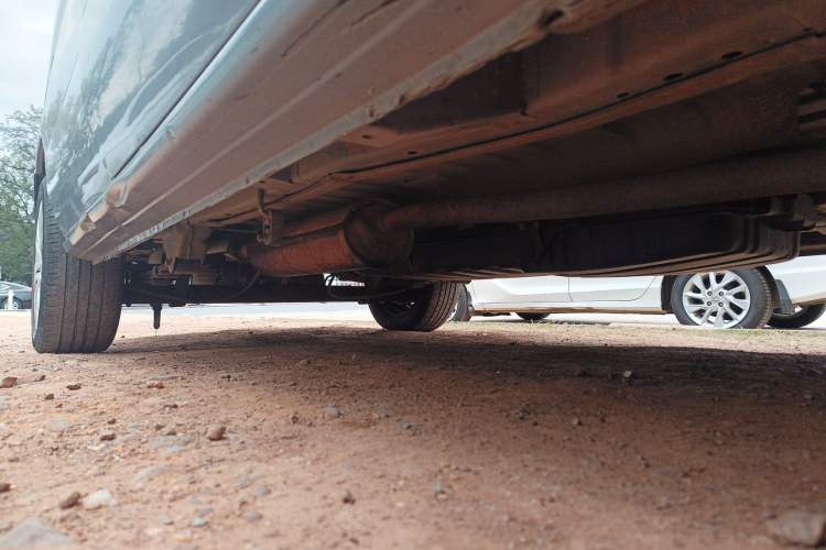 Used Dongfeng Shuaike 2010 1.6L Manual Utility Version Chassis Front Right