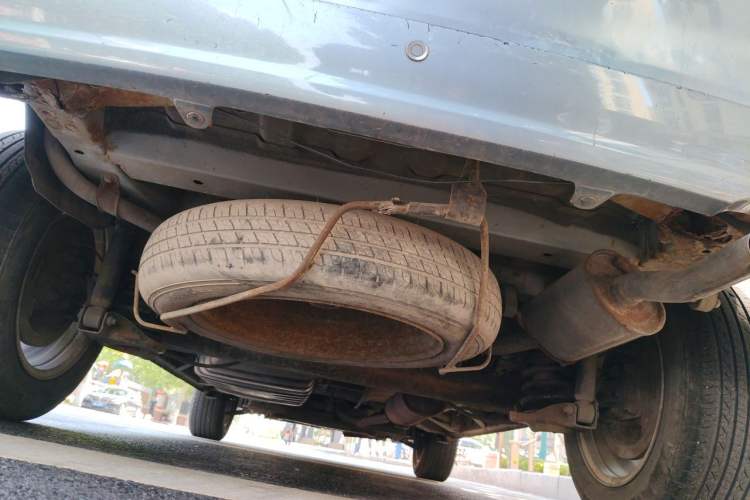 Used Dongfeng Shuaike 2010 1.6L Manual Utility Version Chassis Rear