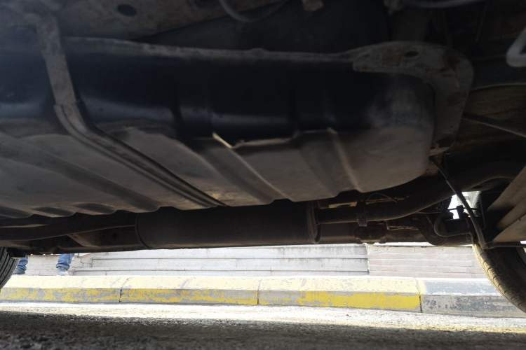Used Dongfeng Shuaike 2010 1.6L Manual Utility Version Chassis Rear Left
