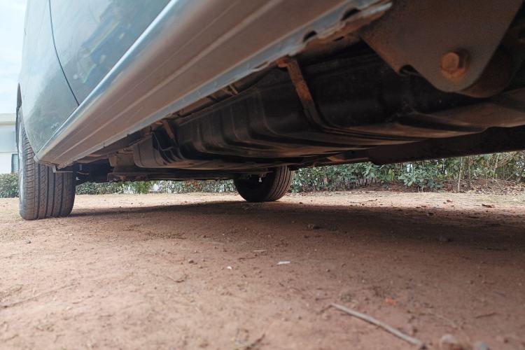 Used Dongfeng Shuaike 2010 1.6L Manual Utility Version Chassis Rear Left