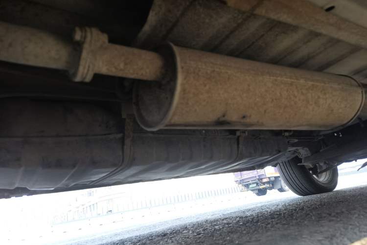 Used Dongfeng Shuaike 2010 1.6L Manual Utility Version Chassis Rear Right
