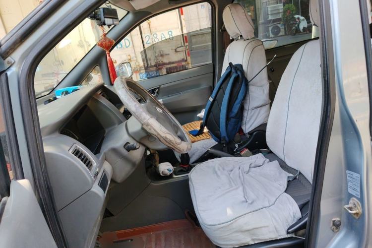 Used Dongfeng Shuaike 2010 1.6L Manual Utility Version Driver Seat